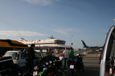 Fährüberfahrt Hirthals nach Kristiansand und die ersten  Motorradfahrer.